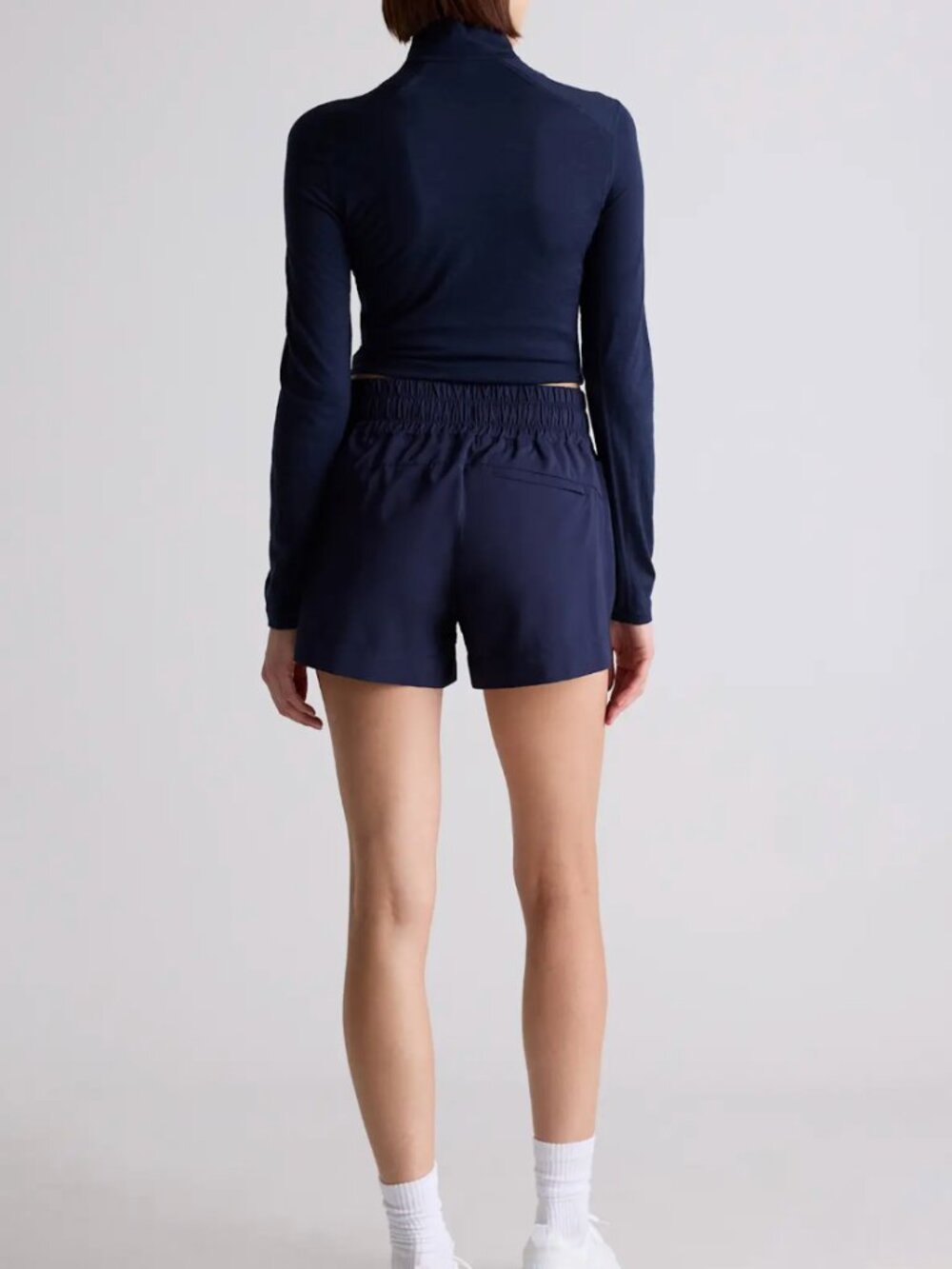 NWT QUINCE Micro Ripstop Mid-Rise Hike Shorts Navy Blue Large - Picture 3 of 4